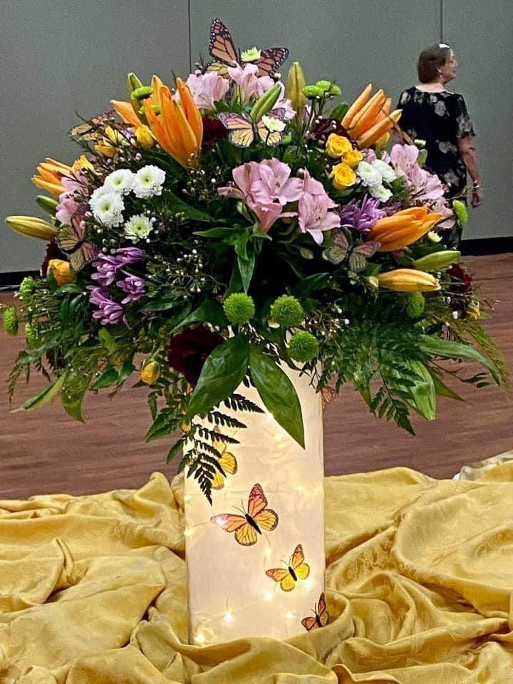 Event tall centerpiece